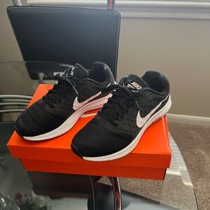 Women’s Nike Downshifter 7 Running Sneakers